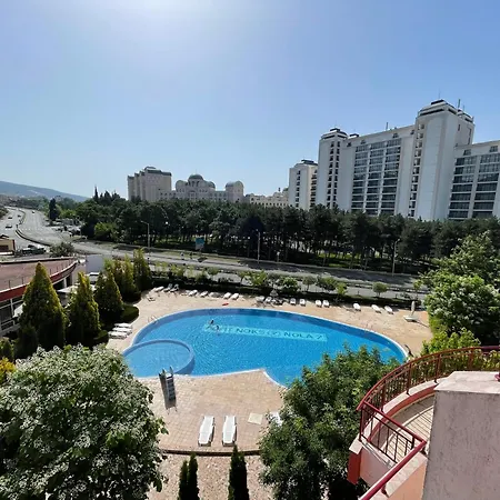 - Prestige Sea Viev *